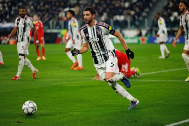 Manuel Locatelli, Juventus FC ve SL Benfica (Maciej Rogowski / Ball Raw Images) arasındaki Şampiyonlar Ligi faz maçında görüldü.)