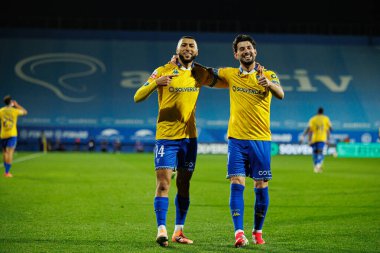Yanis Begraoui ve Pizzi, Liga Portekiz maçında GD Estoril Praia ve Vitoria SC takımları arasında Estadio Antonio Coimbra da Mota (Maciej Rogowski / Ball Raw Images)
