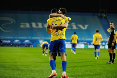 Yanis Begraoui ve Pizzi, Liga Portekiz maçında GD Estoril Praia ve Vitoria SC takımları arasında Estadio Antonio Coimbra da Mota (Maciej Rogowski / Ball Raw Images)