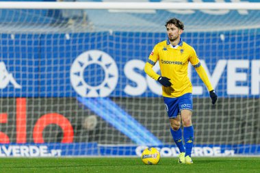 Jordan Holsgrove, Liga Portekiz maçı sırasında Estoril Praia ve Vitoria SC takımları arasında Estadio Antonio Coimbra da Mota (Maciej Rogowski / Ball Raw Images)