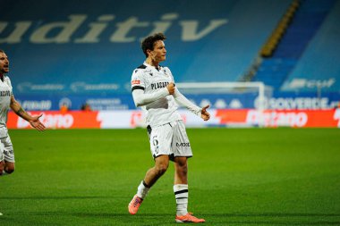 Matija Mitroviç, Liga Portekiz maçında GD Estoril Praia ve Vitoria SC takımları arasında Estadio Antonio Coimbra da Mota (Maciej Rogowski / Ball Raw Images)