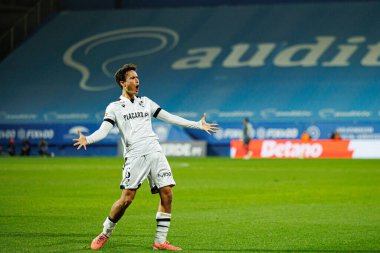Matija Mitroviç, Liga Portekiz maçında GD Estoril Praia ve Vitoria SC takımları arasında Estadio Antonio Coimbra da Mota (Maciej Rogowski / Ball Raw Images)