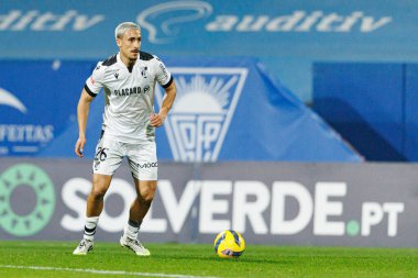Rodrigo Abascal Liga Portekiz maçı sırasında Estoril Praia ve Vitoria SC takımları arasında Estadio Antonio Coimbra da Mota 'da görüldü (Maciej Rogowski / Ball Raw Images)