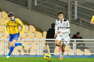 Matija Mitroviç, Liga Portekiz maçı sırasında Estoril Praia ve Vitoria SC takımları arasında Estadio Antonio Coimbra da Mota (Maciej Rogowski / Ball Raw Images)