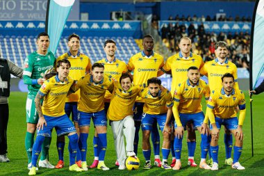 Estoril 'in takım fotoğrafı Liga Portekiz maçı sırasında Estoril Praia ve Vitoria SC takımları arasında Estadio Antonio Coimbra da Mota (Maciej Rogowski / Ball Raw Images)