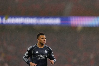 SL Benfica ve Real Madrid CF (Maciej Rogowski / Ball Raw Images) arasındaki Şampiyonlar Ligi faz maçında Kylian Mbappe görüldü)