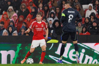 Andreas Schjelderup SL Benfica ve Real Madrid CF (Maciej Rogowski / Ball Raw Images) arasındaki Şampiyonlar Ligi faz maçında görüldü)