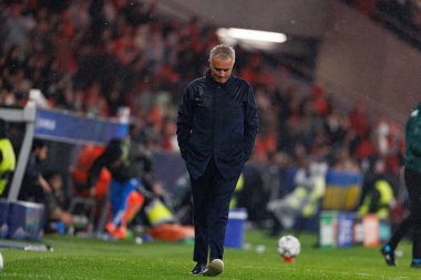 SL Benfica ve Real Madrid CF (Maciej Rogowski / Ball Raw Images) arasındaki Şampiyonlar Ligi faz maçında Jose Mourinho görüldü)