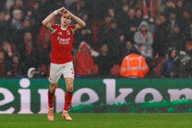 Andreas Schjelderup SL Benfica ve Real Madrid CF (Maciej Rogowski / Ball Raw Images) arasındaki Şampiyonlar Ligi faz maçında gol attıktan sonra kutlama yaparken görüldü)