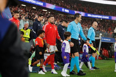 Nicolas Otamendi SL Benfica ve Real Madrid CF (Maciej Rogowski / Ball Raw Images) arasındaki Şampiyonlar Ligi faz maçında görüldü)