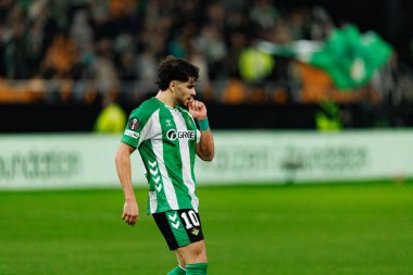 Ez Abdessamad Ezzalzouli UEFA Avrupa Ligi maçında Real Betis Balompie ve Feyenoord Rotterdam (Maciej Rogowski / Ball Raw Images) takımları arasında gol üstüne gol atarken görüldü)