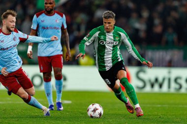 Casper Tengstedt ve Nelson Deossa, Real Betis Balompie ve Feyenoord Rotterdam (Maciej Rogowski / Ball Raw Images) takımları arasında oynanan UEFA Avrupa Ligi maçında görüldü.)
