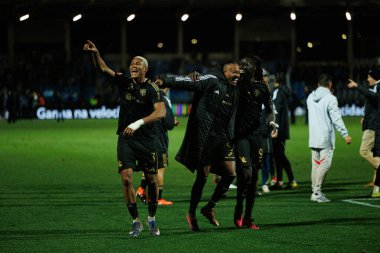 Cassiano, Khaly Kaly ve Claudio Mendes Liga Portekiz maçında Casa Pia AC ve FC Porto (Maciej Rogowski / Ball Raw Images)