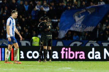 Joao Goulart ve Oluwakorede Osundina, Liga Portekiz maçında Casa Pia AC ve FC Porto (Maciej Rogowski / Ball Raw Images)