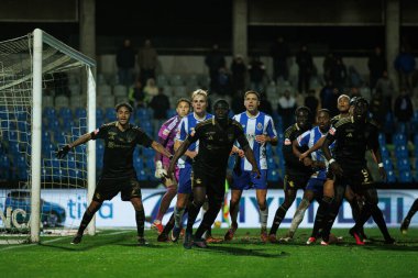 Casa Pia AC ve FC Porto (Maciej Rogowski / Ball Raw Images) arasında oynanan Liga Portekiz maçında her iki takımın oyuncuları)