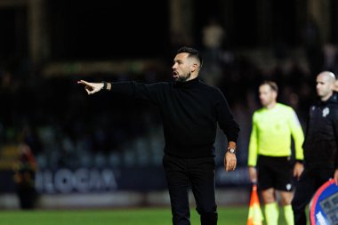 Francesco Farioli, Casa Pia AC ile FC Porto (Maciej Rogowski / Ball Raw Images) arasında Liga Portekiz maçında görüldü.)