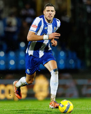 Jan Bednarek, Casa Pia AC ile FC Porto (Maciej Rogowski / Ball Raw Images) arasında Liga Portekiz maçında görüldü.)