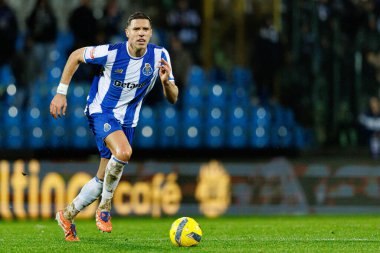 Jan Bednarek, Casa Pia AC ile FC Porto (Maciej Rogowski / Ball Raw Images) arasında Liga Portekiz maçında görüldü.)