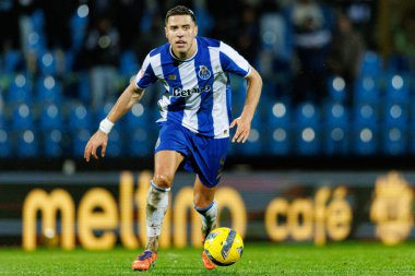 Jan Bednarek, Casa Pia AC ile FC Porto (Maciej Rogowski / Ball Raw Images) arasında Liga Portekiz maçında görüldü.)