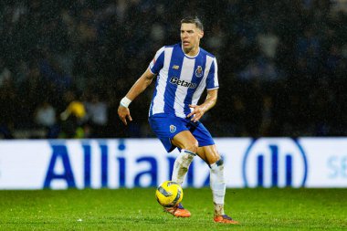 Jan Bednarek, Casa Pia AC ile FC Porto (Maciej Rogowski / Ball Raw Images) arasında Liga Portekiz maçında görüldü.)