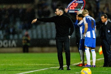 Francesco Farioli, Casa Pia AC ile FC Porto (Maciej Rogowski / Ball Raw Images) arasında Liga Portekiz maçında görüldü.)
