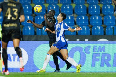 Abdu Conte ve Alberto Costa, Liga Portekiz maçında Casa Pia AC ve FC Porto (Maciej Rogowski / Ball Raw Images) arasında görüldü.)
