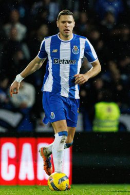 Jan Bednarek, Casa Pia AC ile FC Porto (Maciej Rogowski / Ball Raw Images) arasında Liga Portekiz maçında görüldü.)