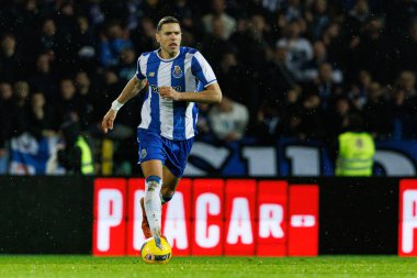 Jan Bednarek, Casa Pia AC ile FC Porto (Maciej Rogowski / Ball Raw Images) arasında Liga Portekiz maçında görüldü.)