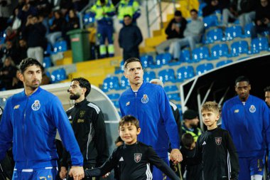 Jan Bednarek, Casa Pia AC ile FC Porto (Maciej Rogowski / Ball Raw Images) arasında Liga Portekiz maçında görüldü.)
