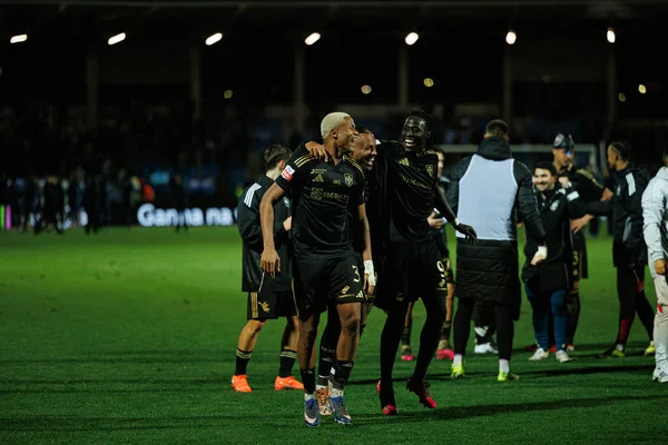 Cassiano, Khaly Kaly ve Claudio Mendes Liga Portekiz maçında Casa Pia AC ve FC Porto (Maciej Rogowski / Ball Raw Images)