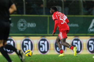 Daniel Banjaqui, Liga Portekiz 'de CD Tondela ve SL Benfica (Maciej Rogowski / Ball Raw Images) arasında oynarken görüldü)