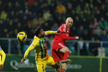 Cicero ve Fredrik Aursnes, Liga Portekiz maçı sırasında CD Tondela ve SL Benfica (Maciej Rogowski / Ball Raw Images)