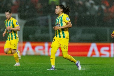 Makan Aiko, Liga Portekiz maçı sırasında CD Tondela ve SL Benfica (Maciej Rogowski / Ball Raw Images) arasında görüldü)