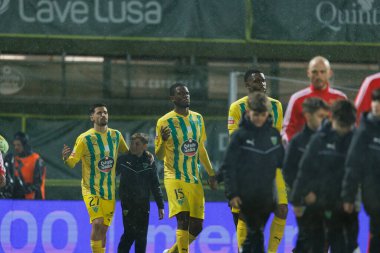 Rodrigo Conceicao ve Siphephelo Sithole, Liga Portekiz maçı sırasında CD Tondela ve SL Benfica (Maciej Rogowski / Ball Raw Images) arasında görüldü.)