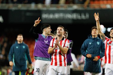 Gorka Guruzeta, Copa Del Rey çeyrek final maçında Valencia CF ve Athletic Club (Maciej Rogowski / Ball Raw Images) takımları arasında kutlama yaparken görüldü.)
