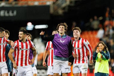 Unai Gomez ve Mikel Jauregizar, Copa Del Rey çeyrek final maçında Valencia CF ve Athletic Club (Maciej Rogowski / Ball Raw Images) takımları arasında kutlama yaparken görüldü.)