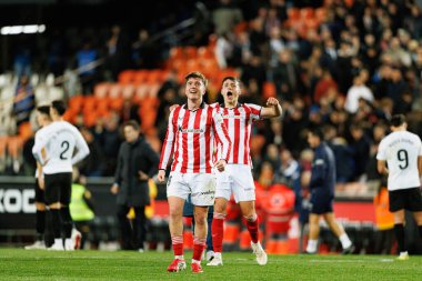 Mikel Jauregizar, Copa Del Rey çeyrek final maçında Valencia CF ve Athletic Club (Maciej Rogowski / Ball Raw Images) takımları arasında kutlama yaparken görüldü.)