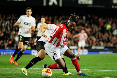 Diego Lopez ve Nicolas Nico Williams, Copa Del Rey çeyrek final maçında Valencia CF ve Athletic Club (Maciej Rogowski / Ball Raw Images) takımları arasında görüldü.)