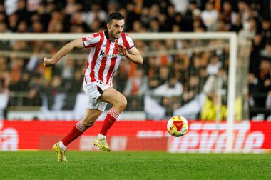 Inigo Lekue, Valencia CF ve Athletic Club (Maciej Rogowski / Ball Raw Images) takımları arasındaki Copa Del Rey çeyrek final maçında görüldü.)