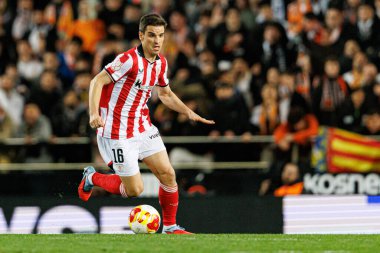 Inigo Ruiz de Galarreta, Copa Del Rey çeyrek final maçında Valencia CF ve Athletic Club (Maciej Rogowski / Ball Raw Images) takımları arasında görüldü.)