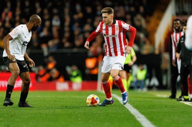 Dimitri Foulquier ve Robert Navarro, Copa Del Rey çeyrek final maçında Valencia CF ve Athletic Club (Maciej Rogowski / Ball Raw Images) takımları arasında görüldü.)