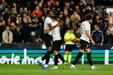 Umar Sadiq, Pepelu ve Luis Rioja, Copa Del Rey çeyrek final maçında Valencia CF ve Athletic Club (Maciej Rogowski / Ball Raw Images) takımları arasında gol üstüne gol atarken görüldü.)