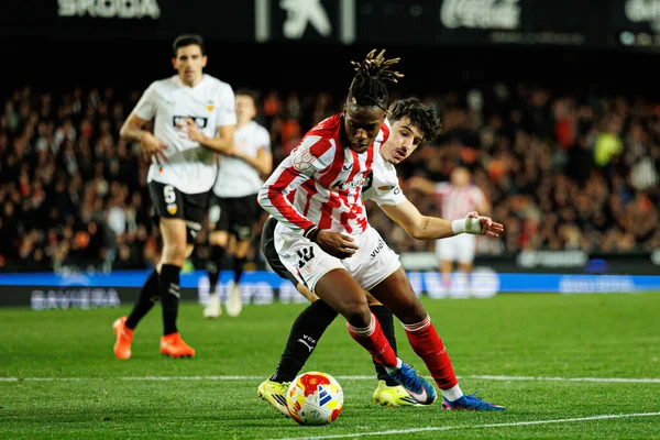Diego Lopez ve Nicolas Nico Williams, Copa Del Rey çeyrek final maçında Valencia CF ve Athletic Club (Maciej Rogowski / Ball Raw Images) takımları arasında görüldü.)