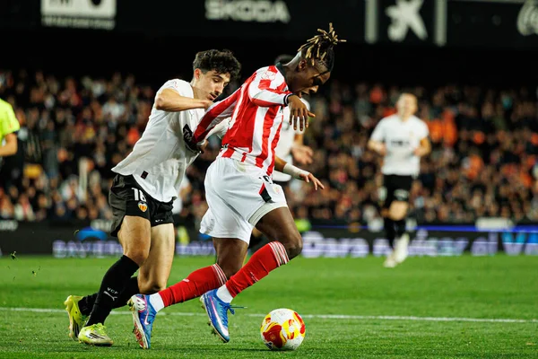Diego Lopez ve Nicolas Nico Williams, Copa Del Rey çeyrek final maçında Valencia CF ve Athletic Club (Maciej Rogowski / Ball Raw Images) takımları arasında görüldü.)