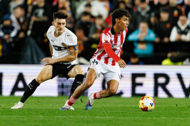 Pepelu ve Selton Sanchez, Copa Del Rey çeyrek final maçında Valencia CF ve Athletic Club (Maciej Rogowski / Ball Raw Images) takımları arasında görüldü.)
