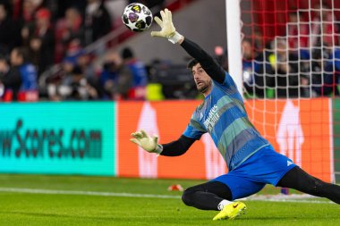 Thibaut Courtois, Şampiyonlar Ligi maçında SL Benfica ve Real Madrid CF (Maciej Rogowski / Ball Raw Images)