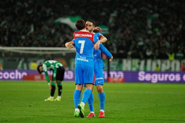 Antoine Griezmann ve Koke Copa Del Rey çeyrek final maçında Real Betis Balompie ve Atletico de Madrid (Maciej Rogowski / Ball Raw Images)
