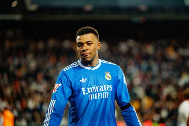 Valencia CF ve Real Madrid CF (Maciej Rogowski / Ball Raw Images) takımları arasında LaLiga EA Sports maçında Kylian Mbappe görüldü)