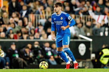 Raul Asencio, Valencia CF ve Real Madrid CF (Maciej Rogowski / Ball Raw Images) takımları arasında LaLiga EA Sports maçında görüldü.)