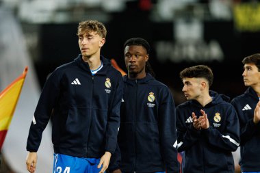Dekan Huijsen, Aurelien Tchouameni ve David Jimenez, LaLiga EA Sports maçında Valencia CF ve Real Madrid CF (Maciej Rogowski / Ball Raw Images) takımları arasında görüldü.)